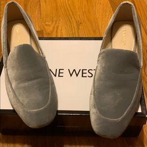 Nine West 8 1/2 Light Grey Shoes